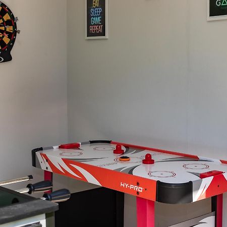 Seaesta Stays -Game Room&Vr &Ev Point บอร์นมัธ ภายนอก รูปภาพ