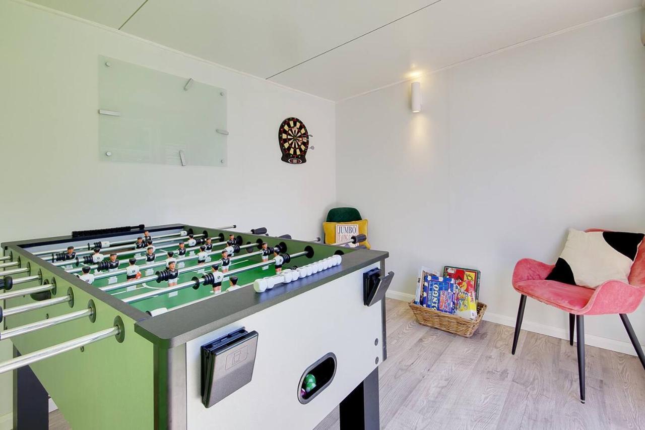 Seaesta Stays -Game Room&Vr &Ev Point บอร์นมัธ ภายนอก รูปภาพ