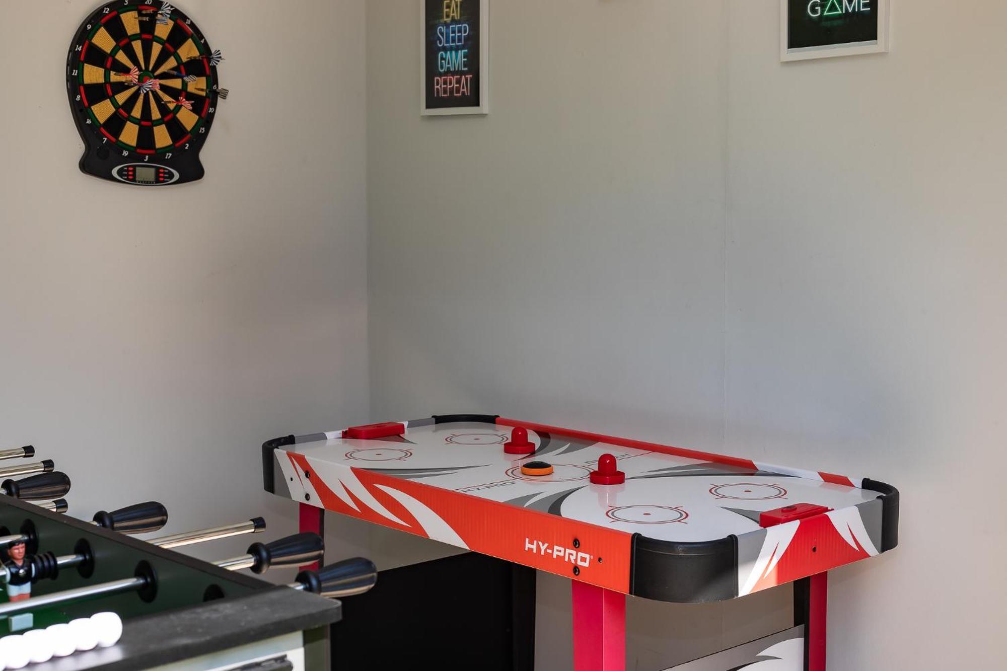 Seaesta Stays -Game Room&Vr &Ev Point บอร์นมัธ ภายนอก รูปภาพ